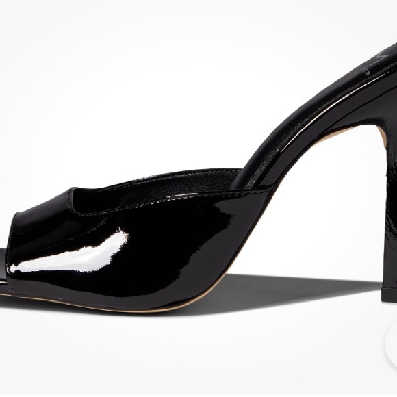 ✨ Marc Fisher LTD Square Toes Baber Heeled Sandals - Black Patent, Size 8 👠🖤 - Picture 2 of 8